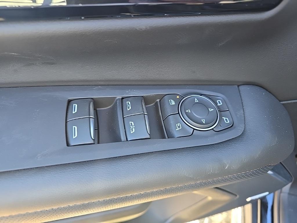 used 2025 Chevrolet Suburban car, priced at $87,997