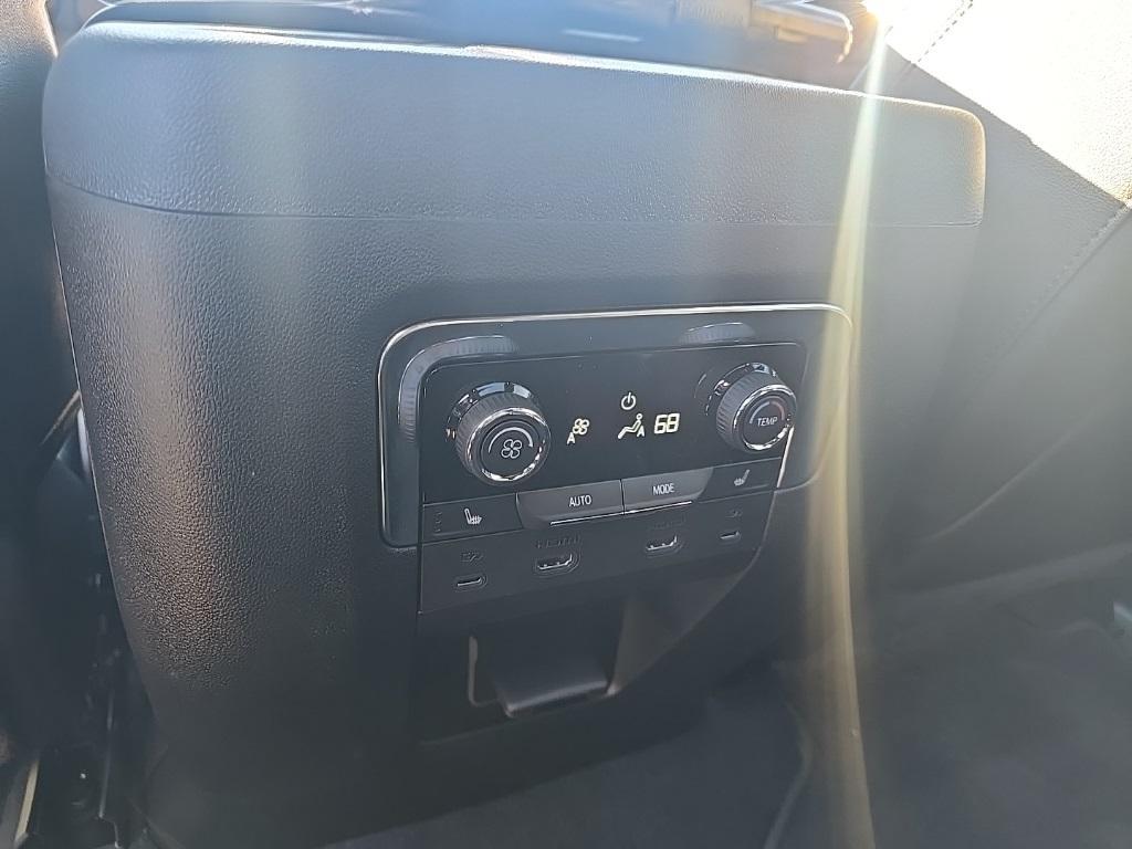 used 2025 Chevrolet Suburban car, priced at $87,997