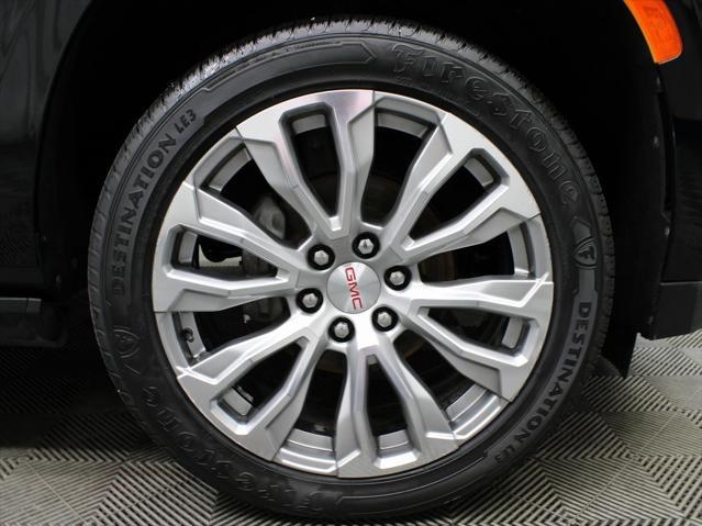 used 2022 GMC Yukon XL car, priced at $61,997