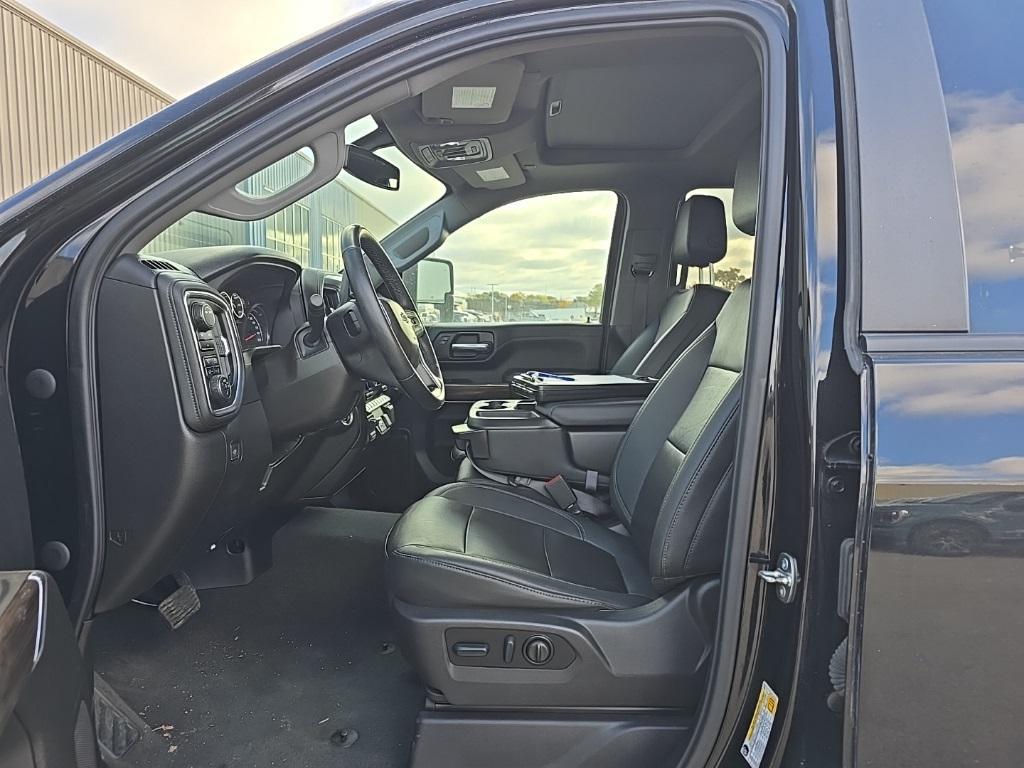 used 2023 Chevrolet Silverado 2500 car, priced at $55,997