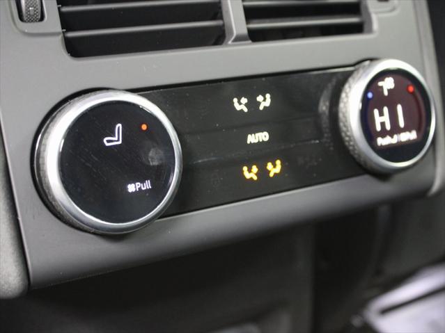 used 2024 Land Rover Discovery car, priced at $64,497