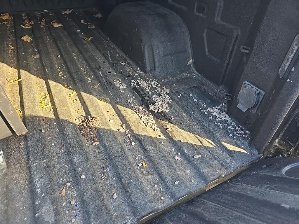 used 2022 GMC Sierra 1500 car, priced at $39,998