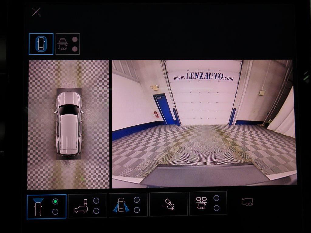 used 2025 GMC Yukon car, priced at $85,997