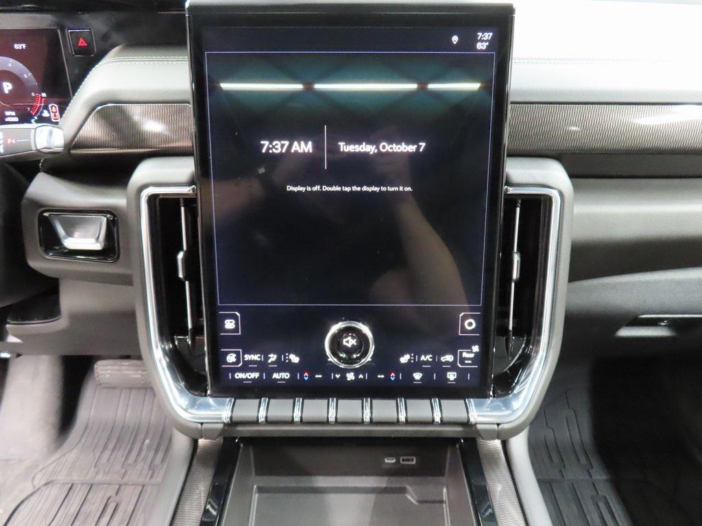 used 2025 GMC Yukon car, priced at $70,497