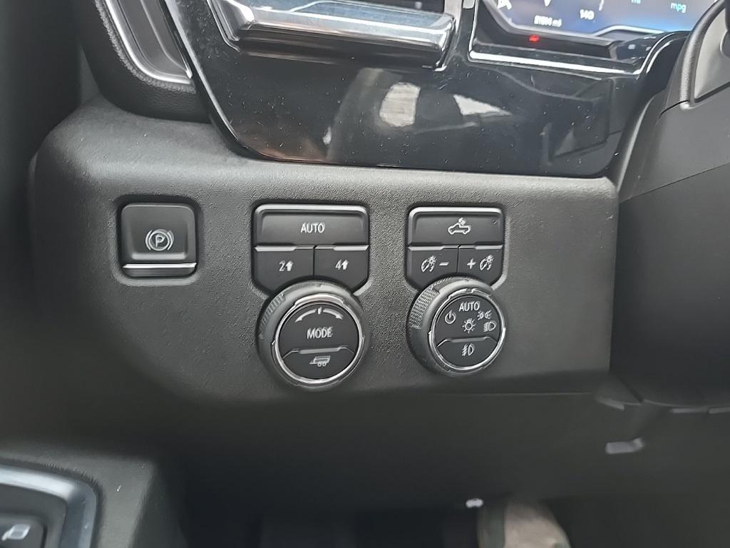 used 2024 Chevrolet Silverado 1500 car, priced at $49,997