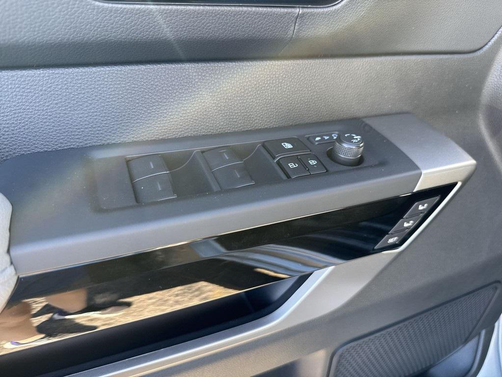 new 2025 Toyota Tundra Hybrid car, priced at $65,977