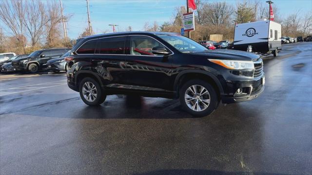 used 2014 Toyota Highlander car, priced at $15,500