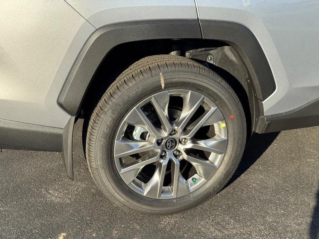 new 2025 Toyota RAV4 car, priced at $39,313