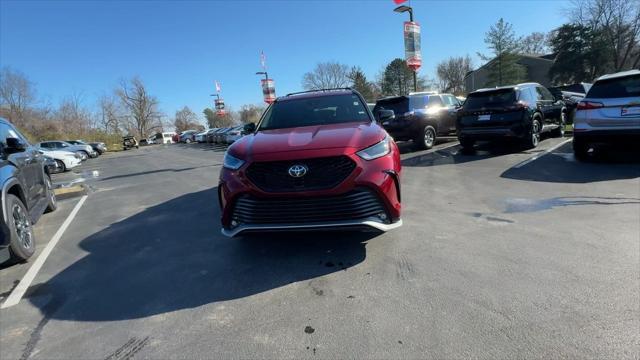 used 2021 Toyota Highlander car, priced at $36,500