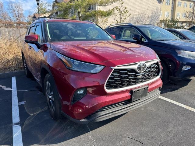 used 2022 Toyota Highlander car, priced at $36,000