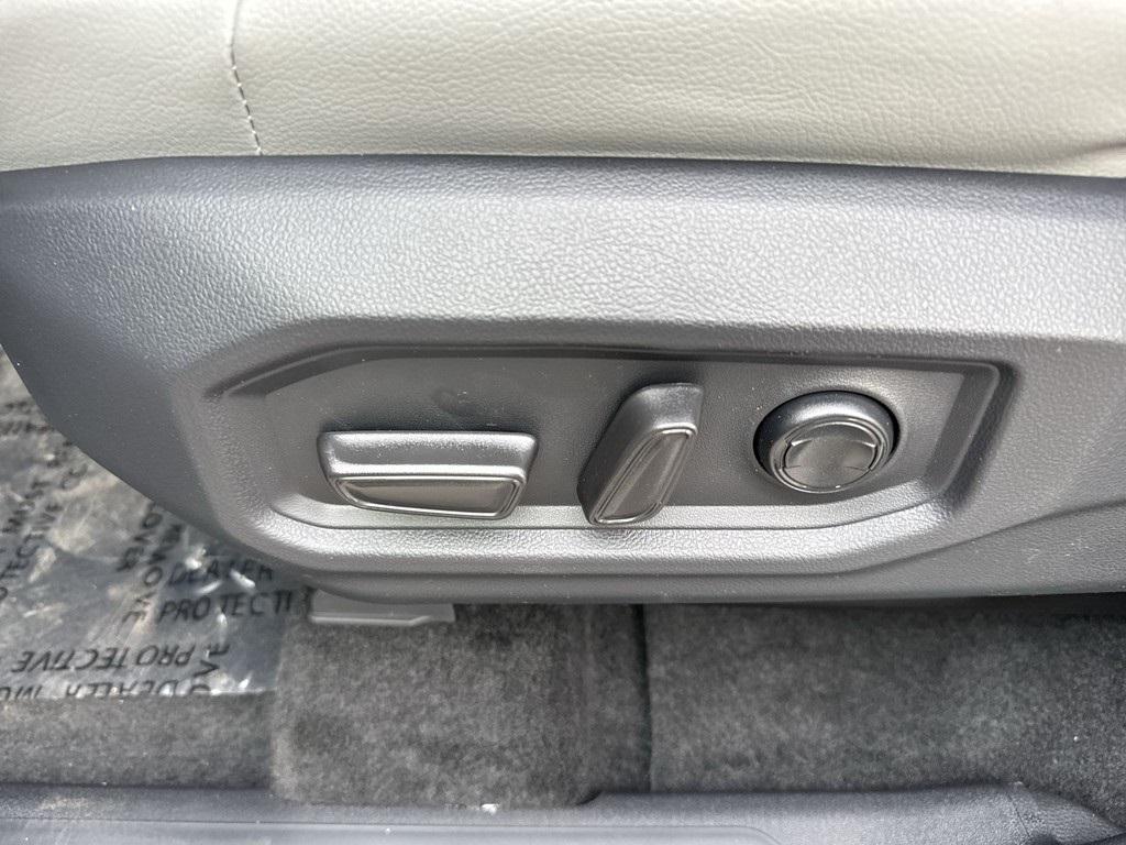 new 2025 Toyota Tundra Hybrid car, priced at $65,888