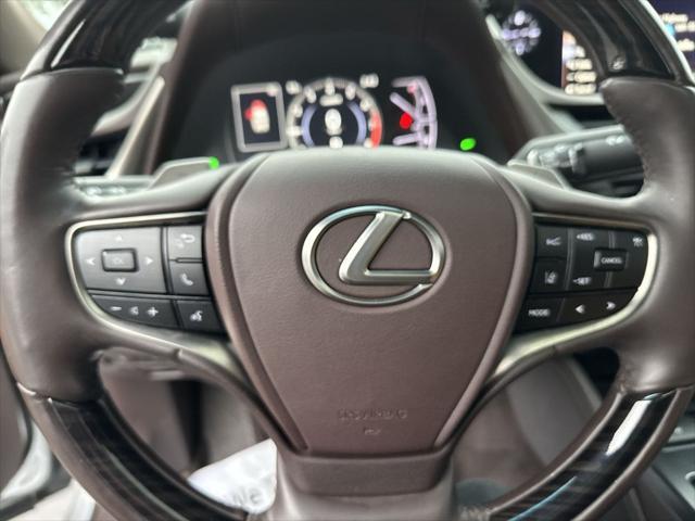 used 2021 Lexus ES 350 car, priced at $32,000