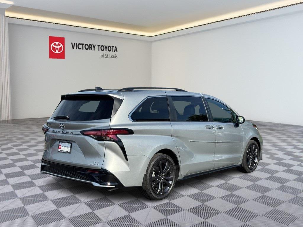 used 2022 Toyota Sienna car, priced at $39,346