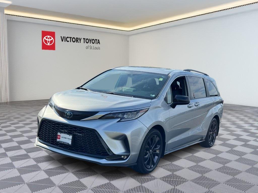used 2022 Toyota Sienna car, priced at $39,346