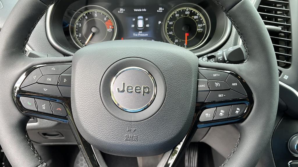 new 2023 Jeep Cherokee car, priced at $37,399