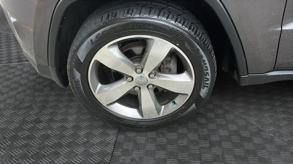 used 2016 Jeep Grand Cherokee car, priced at $12,484