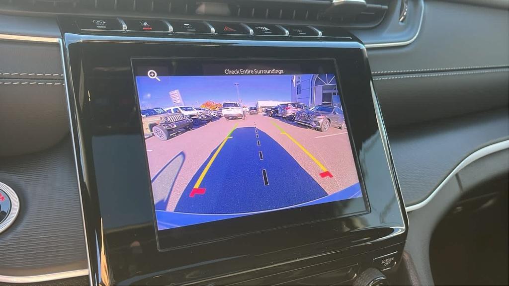 new 2025 Jeep Grand Cherokee car, priced at $42,375