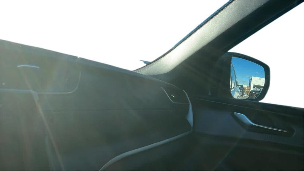 new 2025 Jeep Grand Cherokee car, priced at $42,375