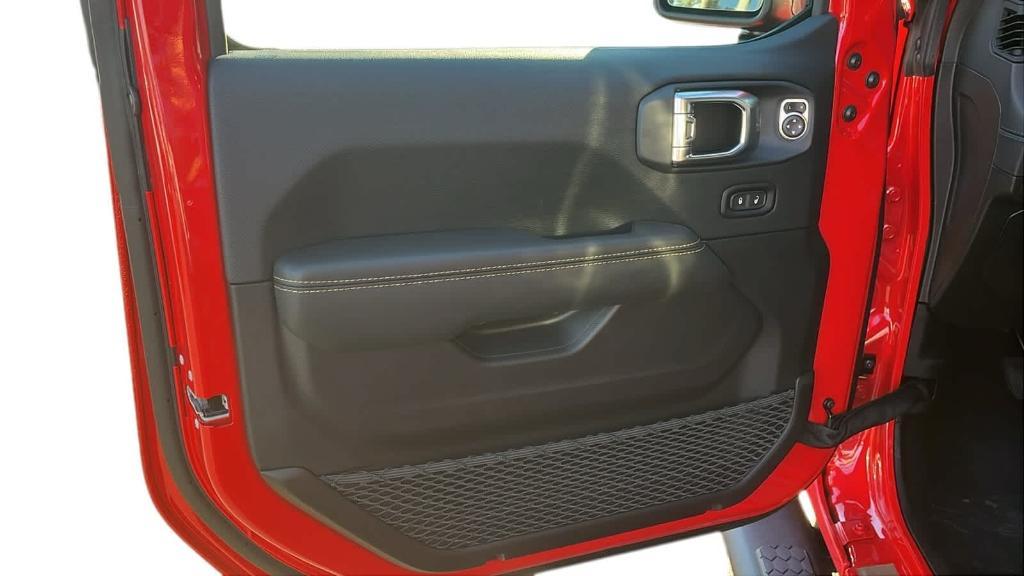 new 2026 Jeep Wrangler car, priced at $65,470