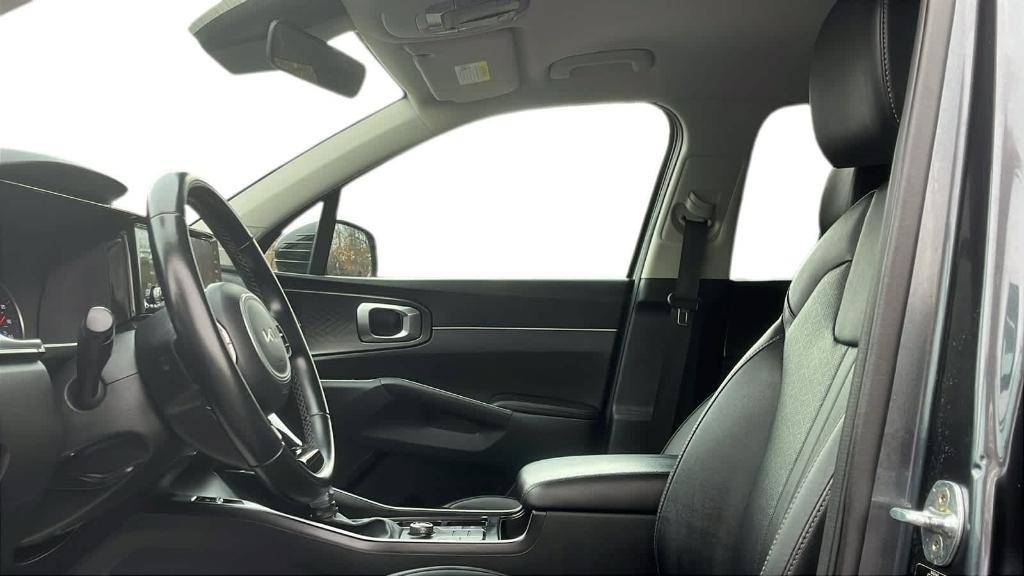 used 2022 Kia Sorento car, priced at $23,502