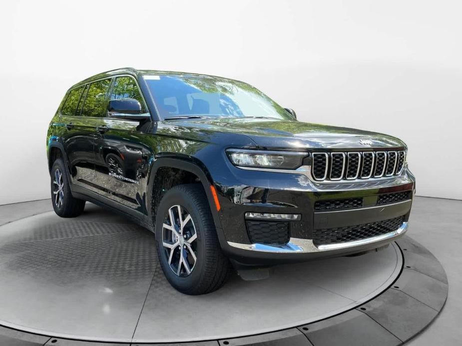 new 2024 Jeep Grand Cherokee L car, priced at $48,049