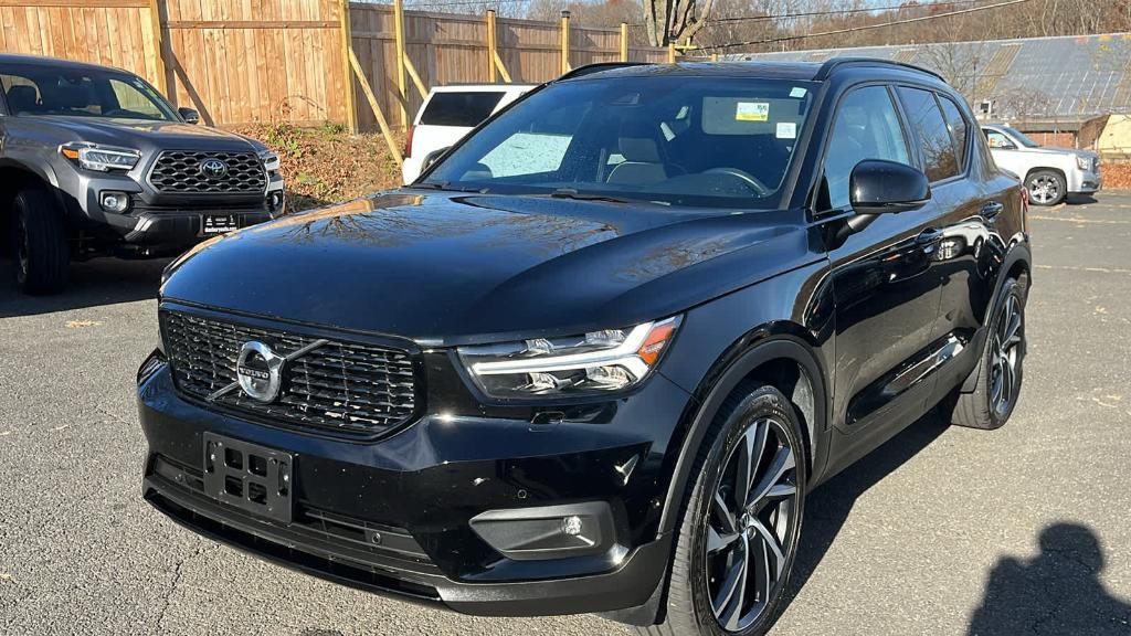 used 2019 Volvo XC40 car, priced at $25,488