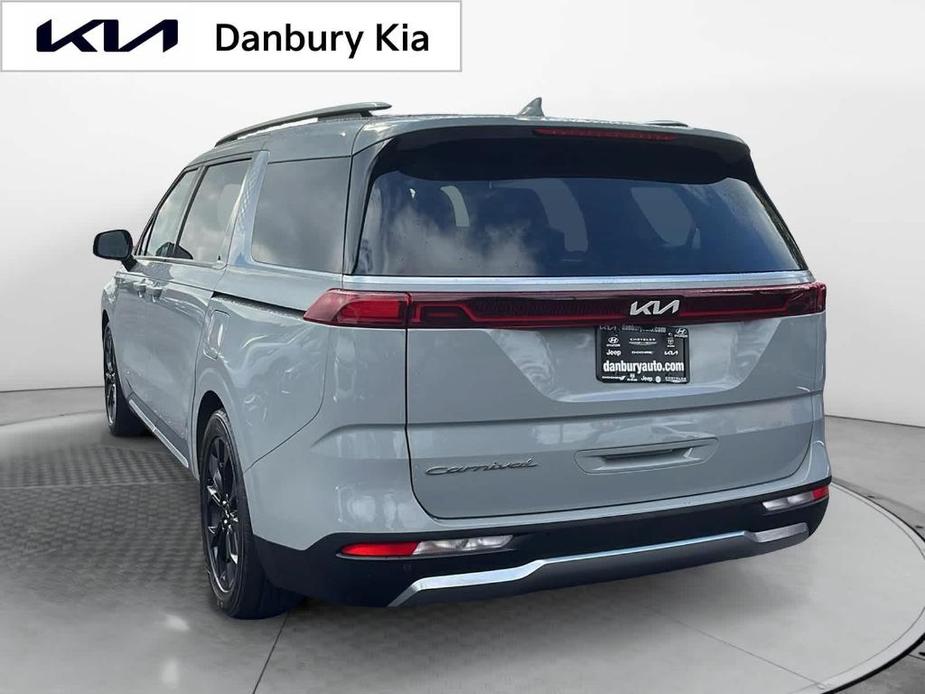 used 2022 Kia Carnival car, priced at $37,424