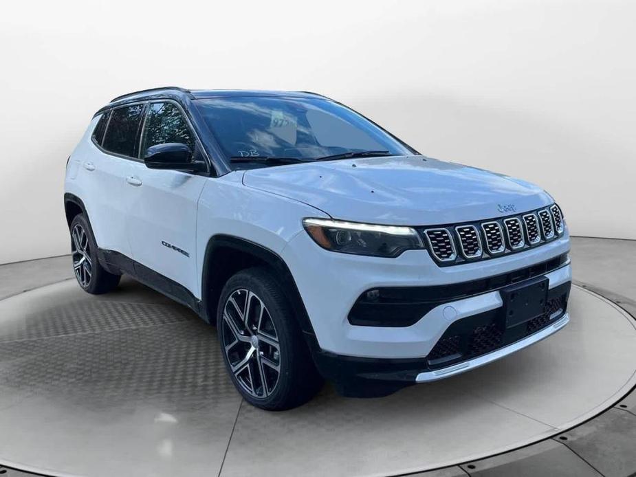 new 2024 Jeep Compass car, priced at $37,078