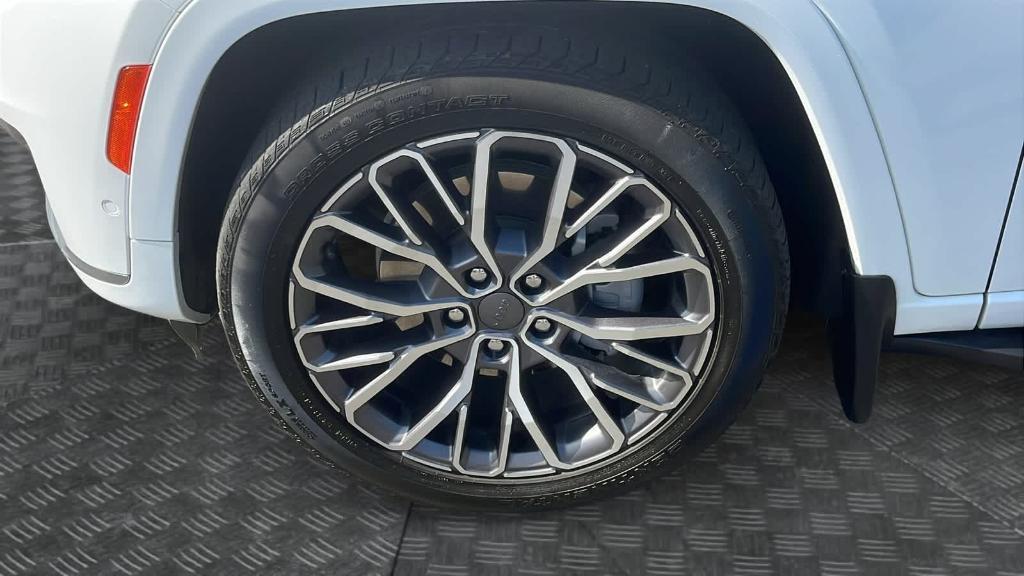 used 2022 Jeep Grand Cherokee L car, priced at $44,833
