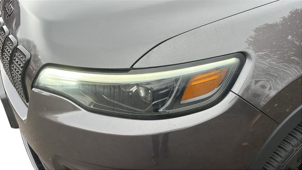 used 2019 Jeep Cherokee car, priced at $14,931
