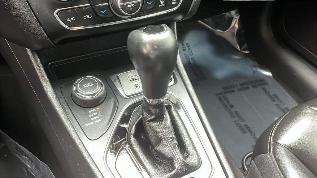 used 2019 Jeep Cherokee car, priced at $14,931