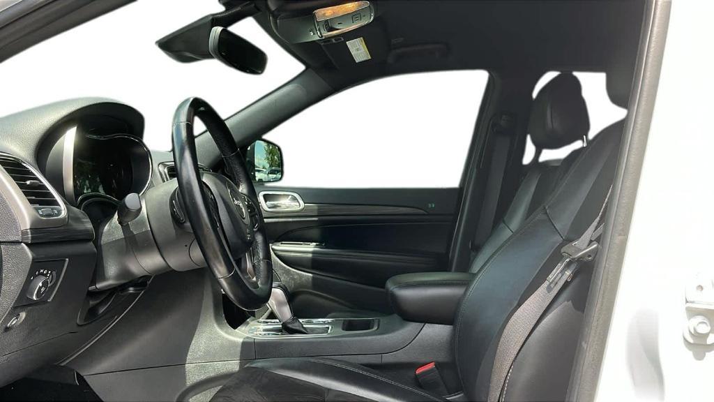 used 2021 Jeep Grand Cherokee car, priced at $23,713