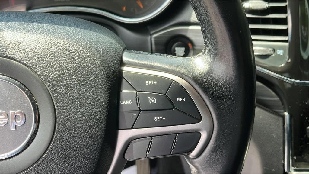 used 2021 Jeep Grand Cherokee car, priced at $23,713