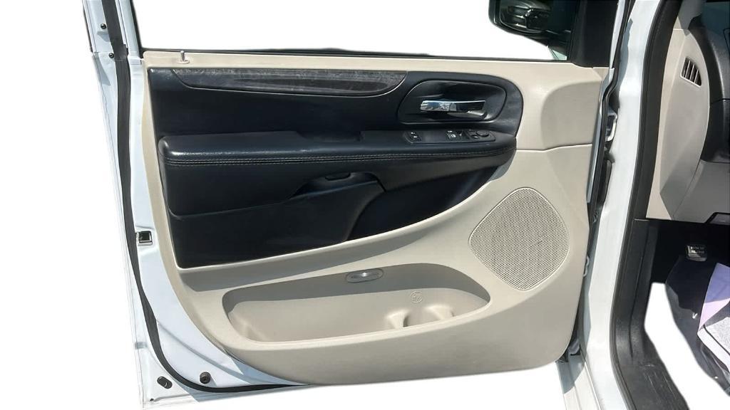 used 2015 Dodge Grand Caravan car, priced at $9,992