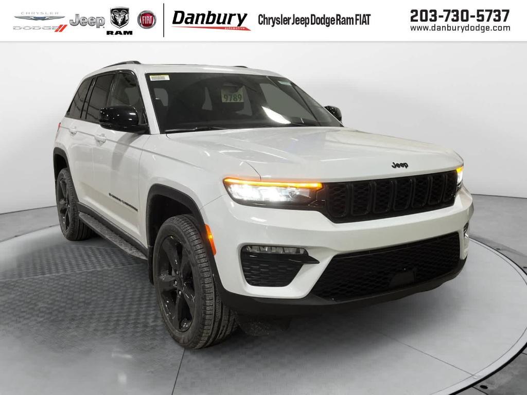 new 2025 Jeep Grand Cherokee car, priced at $55,015