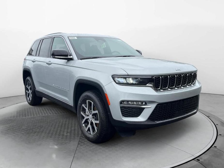 new 2024 Jeep Grand Cherokee car, priced at $50,384