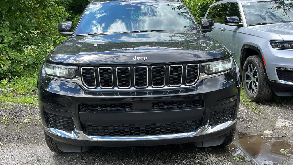 new 2024 Jeep Grand Cherokee L car, priced at $40,235