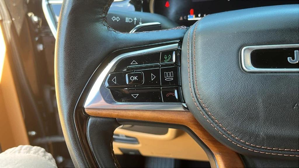 used 2022 Jeep Grand Cherokee car, priced at $41,741