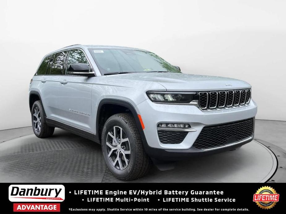 new 2024 Jeep Grand Cherokee car, priced at $50,132