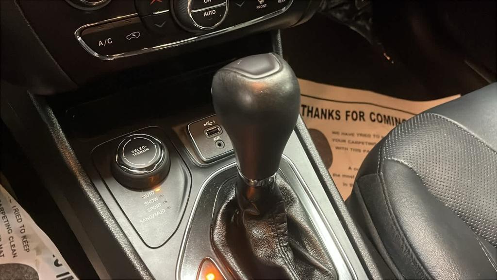 used 2019 Jeep Cherokee car, priced at $16,998