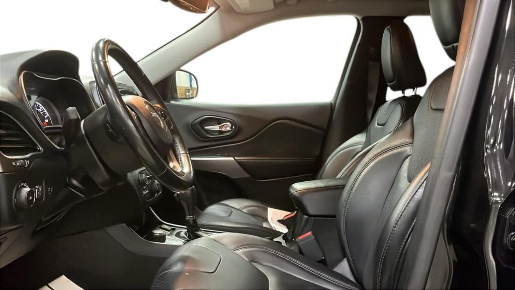 used 2019 Jeep Cherokee car, priced at $16,998