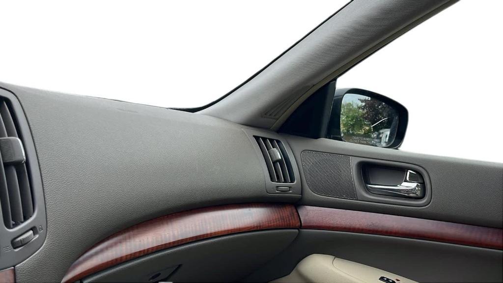 used 2009 INFINITI G37x car, priced at $8,734