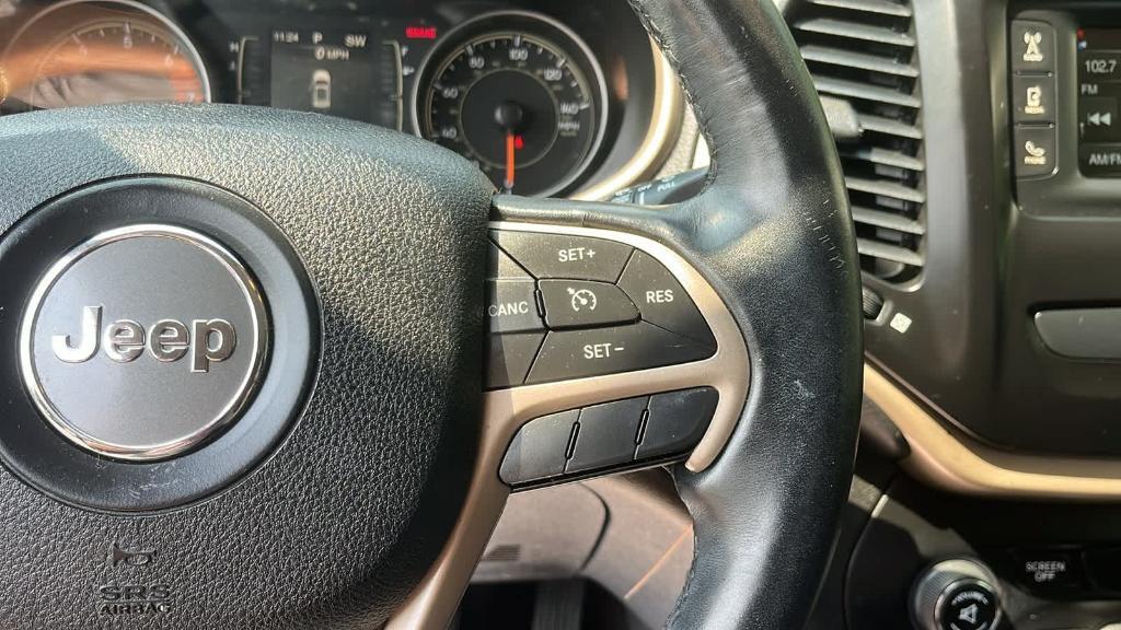 used 2017 Jeep Cherokee car, priced at $6,998