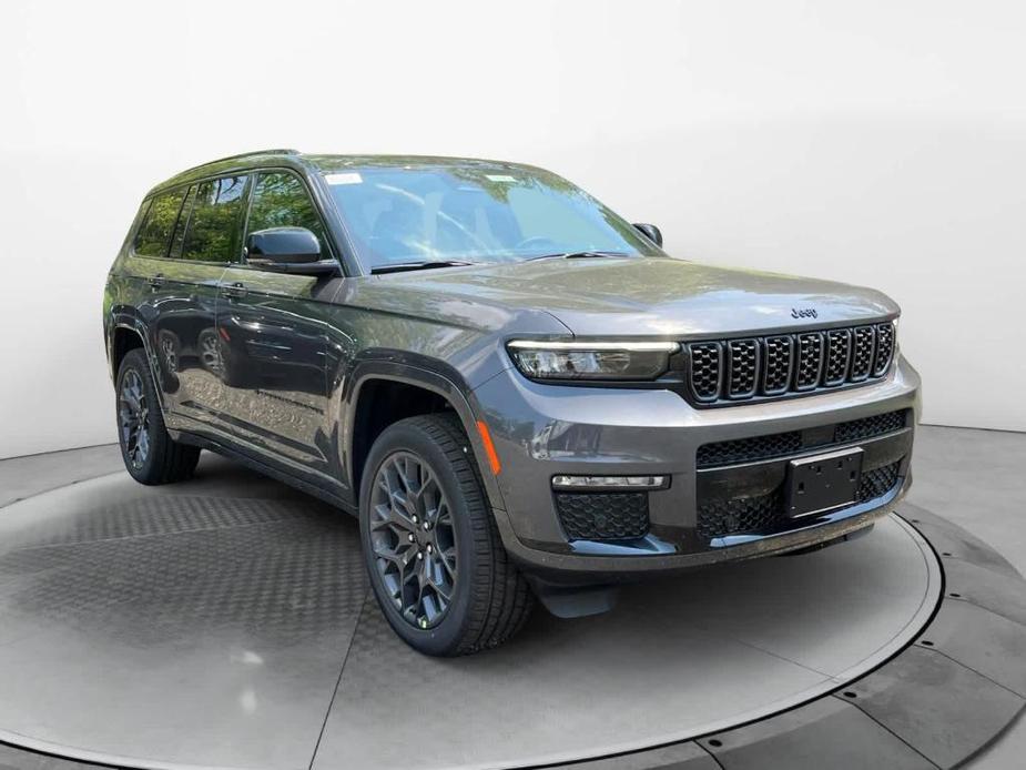 new 2024 Jeep Grand Cherokee L car, priced at $67,998