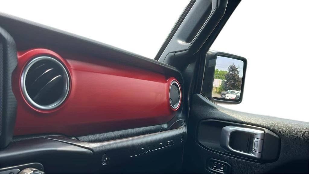 used 2021 Jeep Wrangler Unlimited car, priced at $37,981