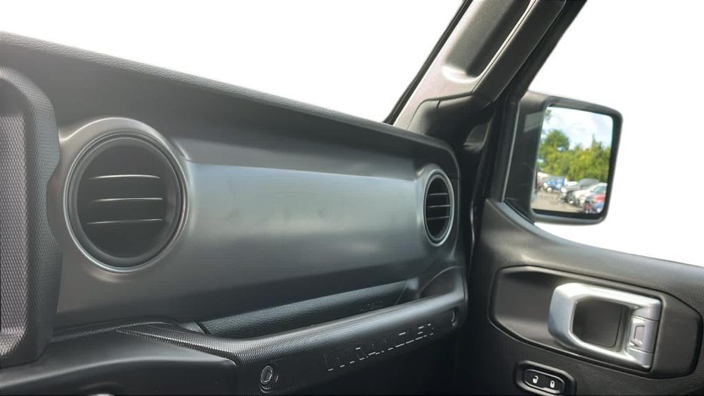 used 2021 Jeep Wrangler Unlimited car, priced at $32,837