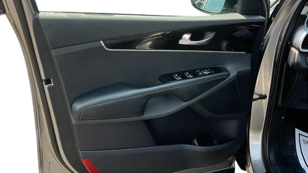 used 2019 Kia Sorento car, priced at $14,984