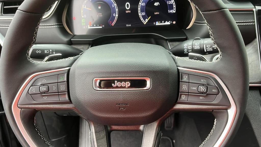 new 2024 Jeep Grand Cherokee car, priced at $55,535
