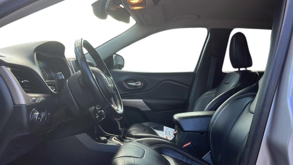 used 2018 Jeep Cherokee car, priced at $14,672
