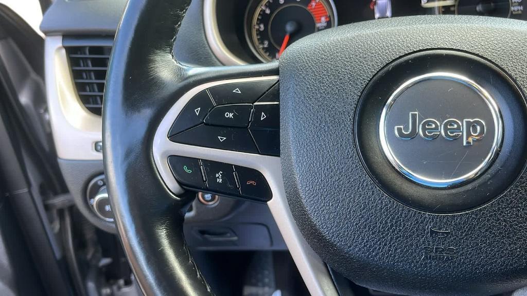 used 2018 Jeep Cherokee car, priced at $14,672